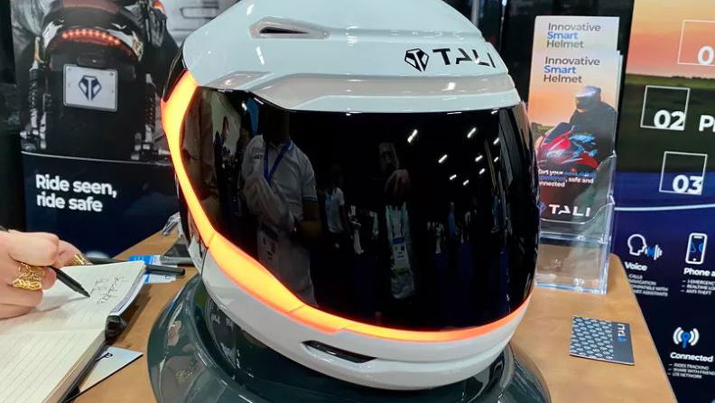 Tali Smart Helmet 